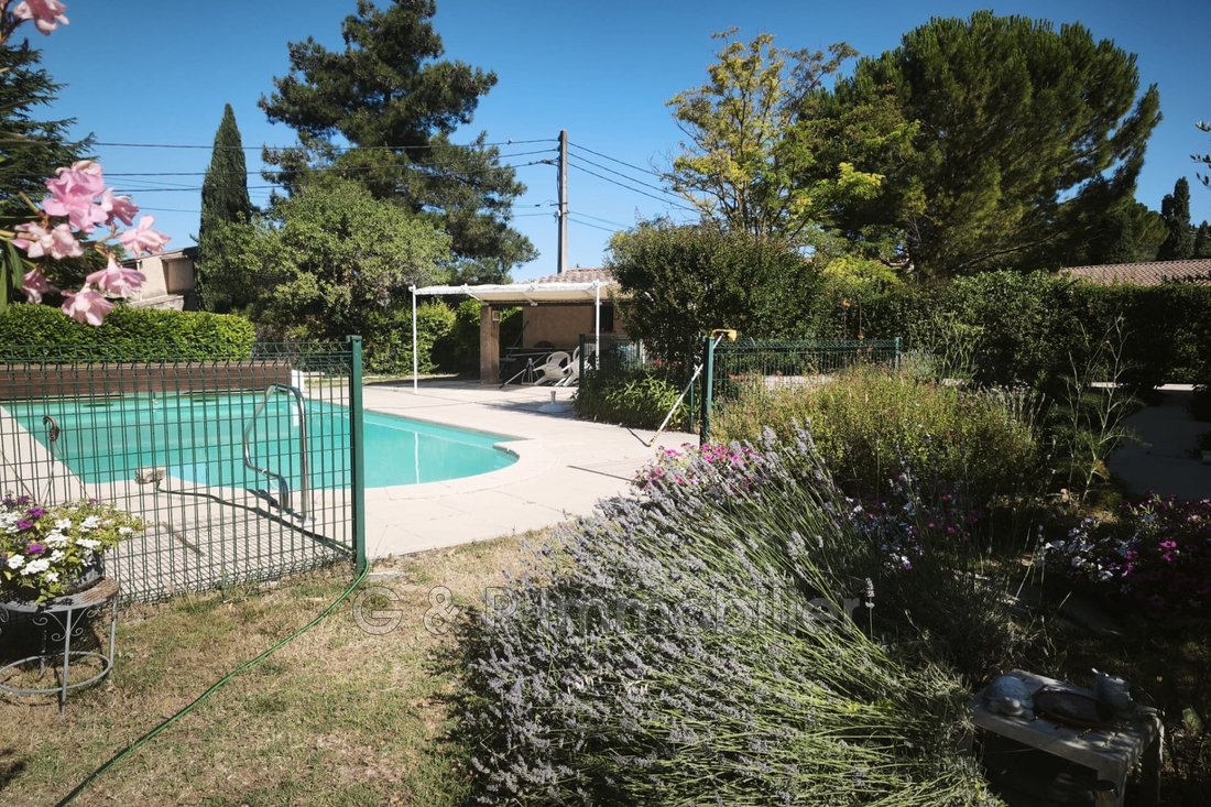 Villa in La Bouilladisse, Provence-Alpes-Côte d'Azur, France 3 - 18006052