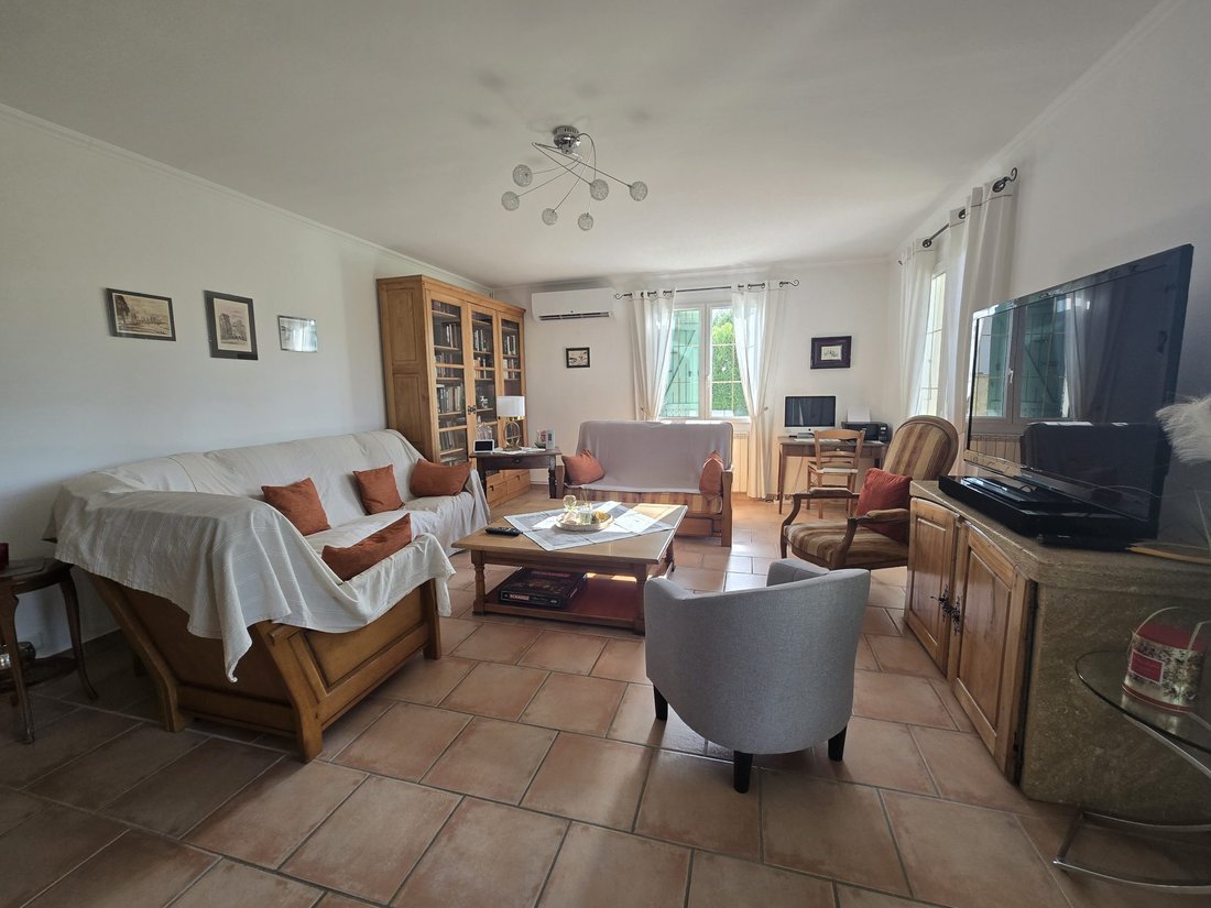 Villa in Ouest, Entraigues-sur-la-Sorgue, France 5 - 17840957