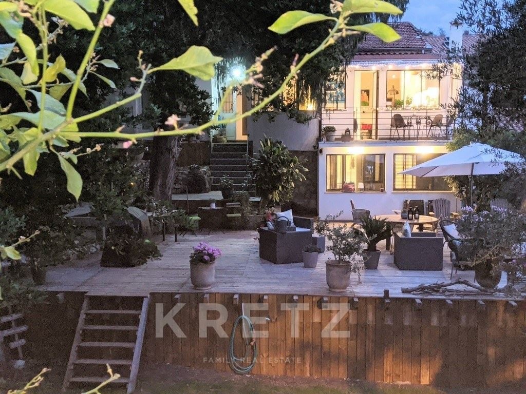 House in Cannes, Provence-Alpes-Côte d'Azur, France 1 - 18346553