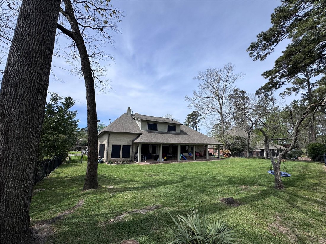 House in Conroe, Texas, United States 4 - 18347157