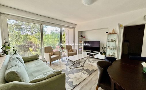 Apartment in Chateau de Vaucresson, Vaucresson, France 1
