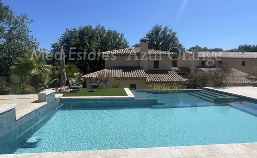 Haus in Grimaud, Provence-Alpes-Côte d'Azur, Frankreich 1