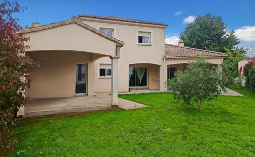 Villa in Ouest, Bouguenais, France 1