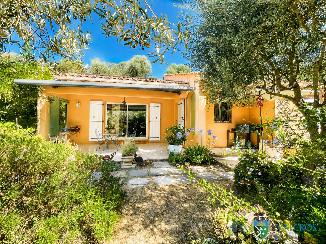 Villa in La Londe-les-Maures, Provence-Alpes-Côte d'Azur, France 2 - 18251224