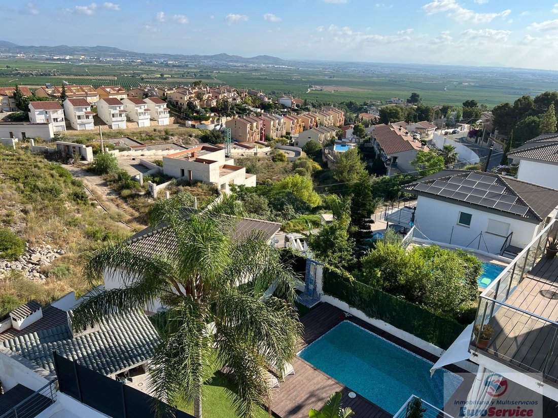 Chalet in Chiva, Valencian Community, Spain 2 - 14910551