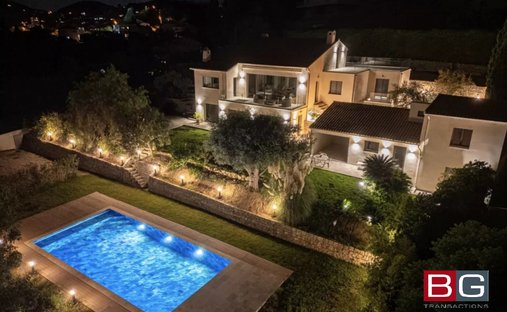 House in Brusquet-Retenaou-Devens, Vallauris, France 1