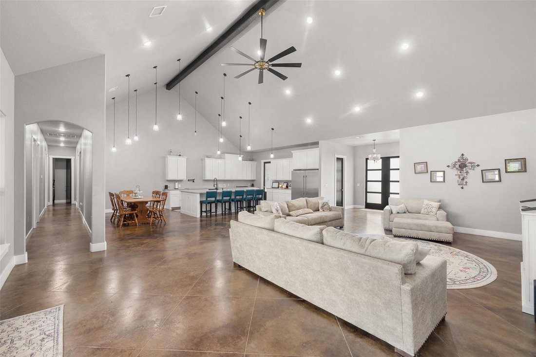 House in Buckholts, Texas, United States 5 - 18342444