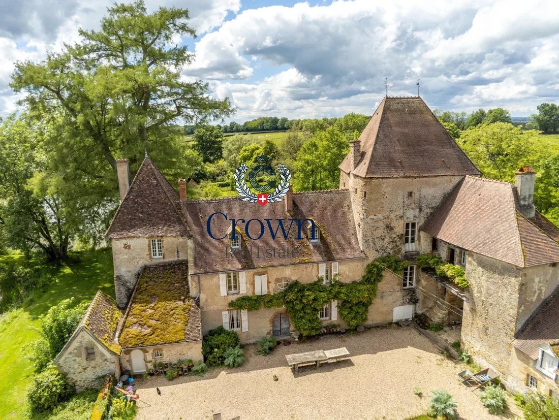 Castle in Chateau-Chinon (Campagne), Bourgogne – Franche-Comté, France 2 - 18346715