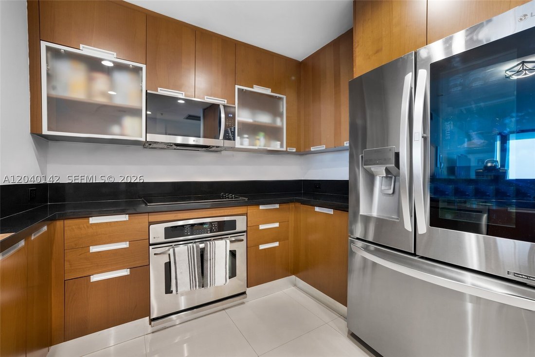 Condo in Miami Beach, Florida, United States 5 - 18342512