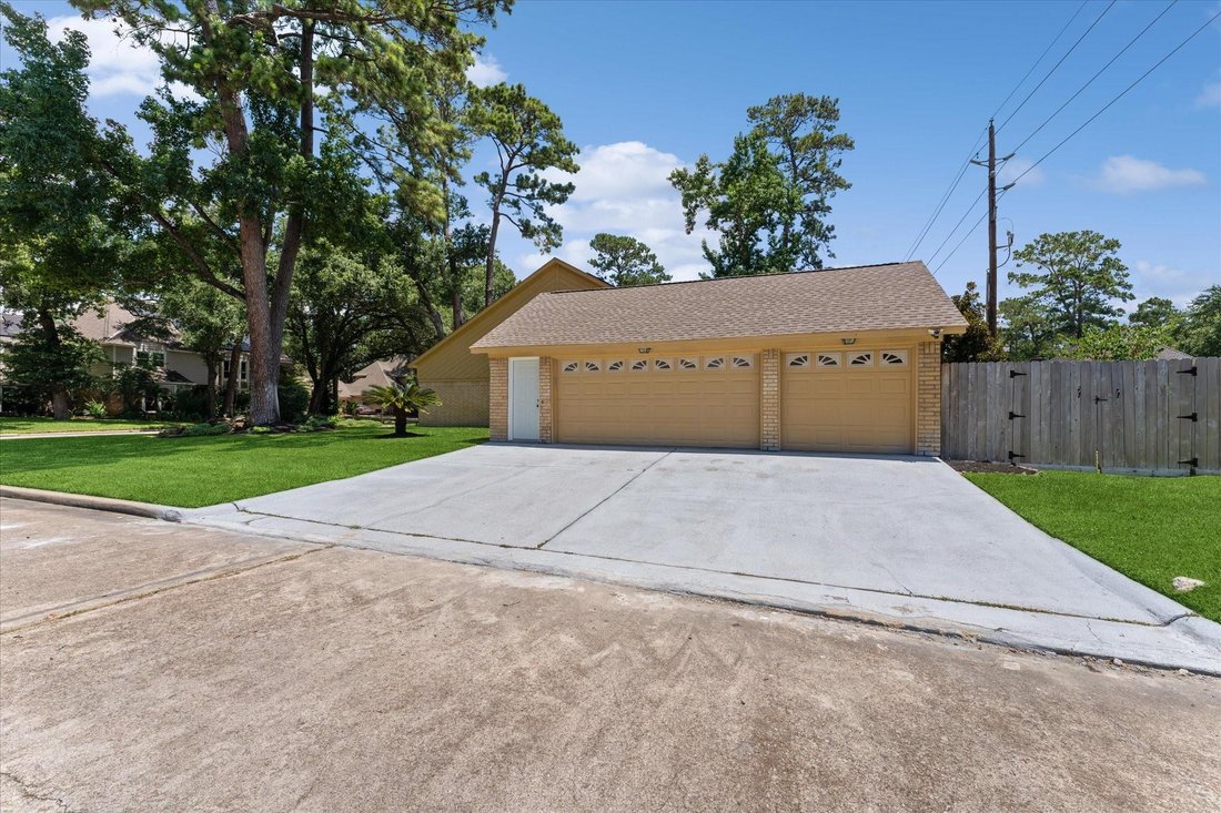 House in Houston, Texas, United States 2 - 18345532
