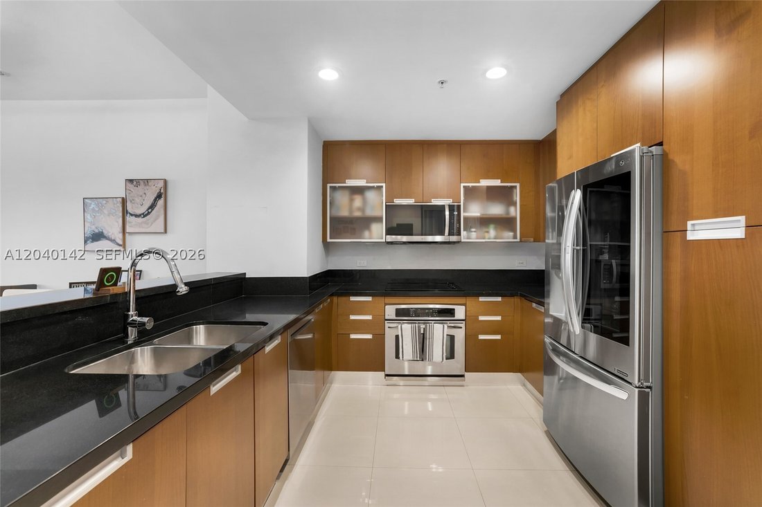 Condo in Miami Beach, Florida, United States 4 - 18342512