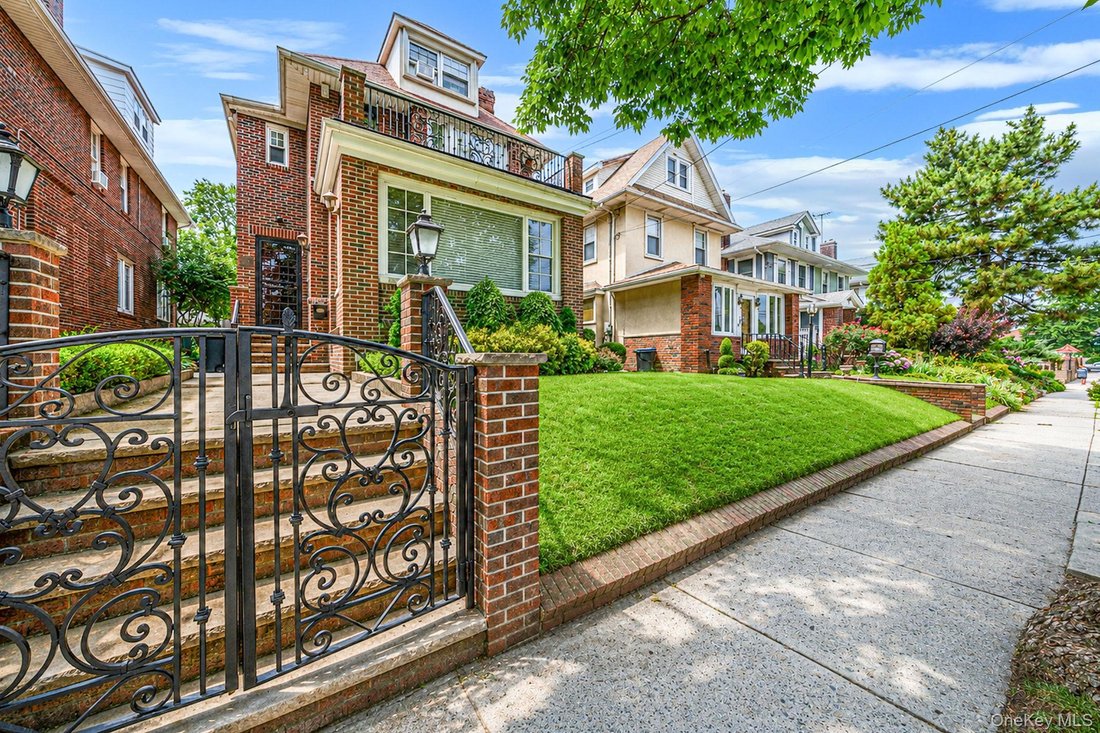 House in New York, New York, United States 5 - 18349316