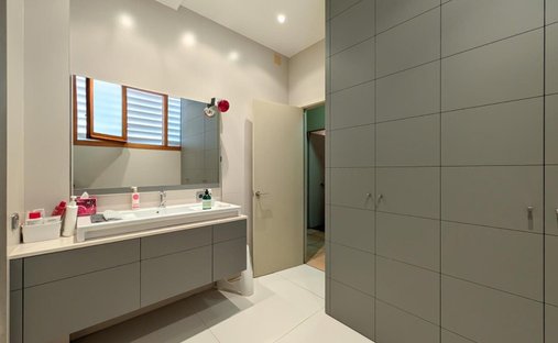 Villa in Banyoles (District), Banyoles, Spain 1