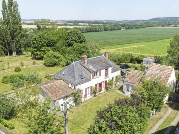 House in Jouars-Pontchartrain, Ile-de-France, France 2 - 18345663