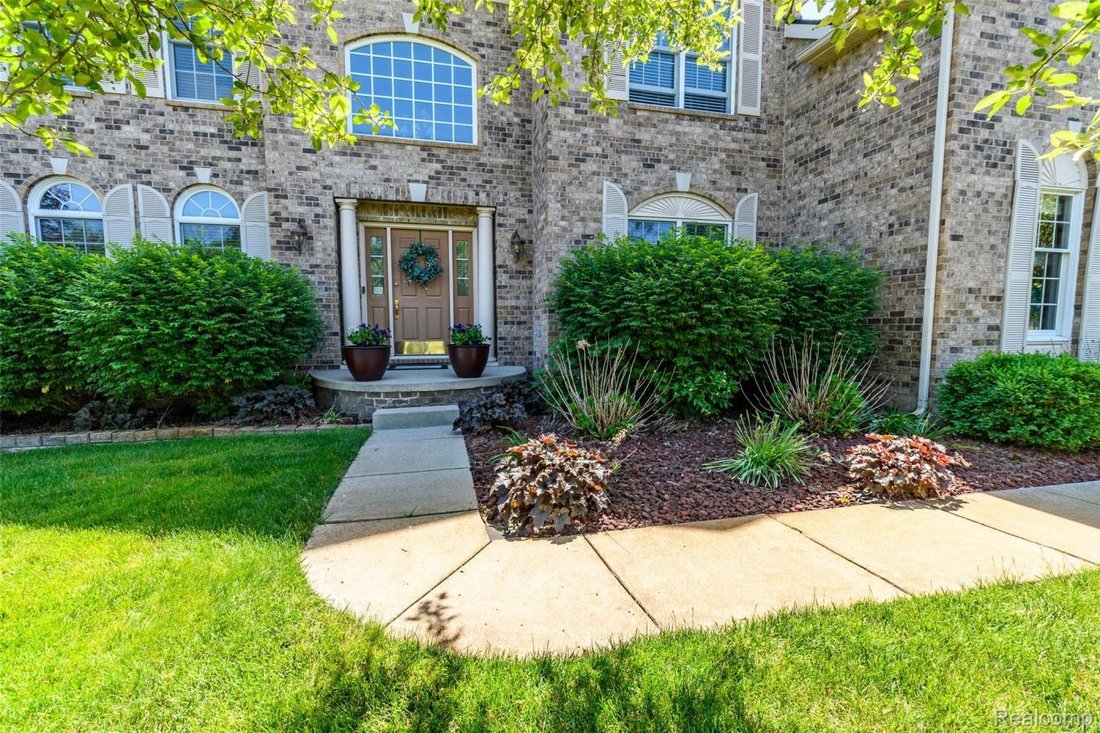 House in Highland Charter Township, Michigan, United States 2 - 18342886