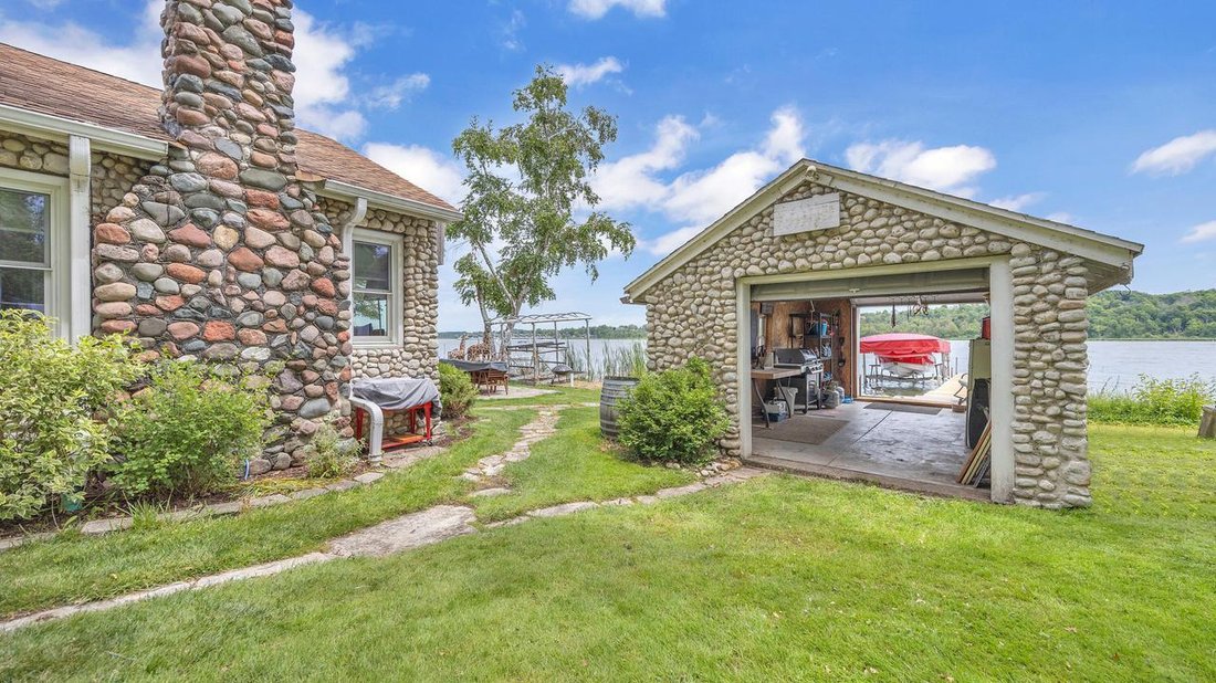 House in Campbellsport, Wisconsin, United States 5 - 18318527
