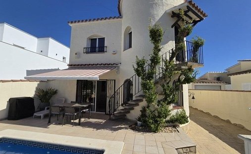 Villa à Empuriabrava, Catalogne, Espagne 1