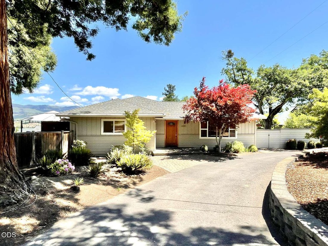 House in Talent, Oregon, United States 1 - 18345282