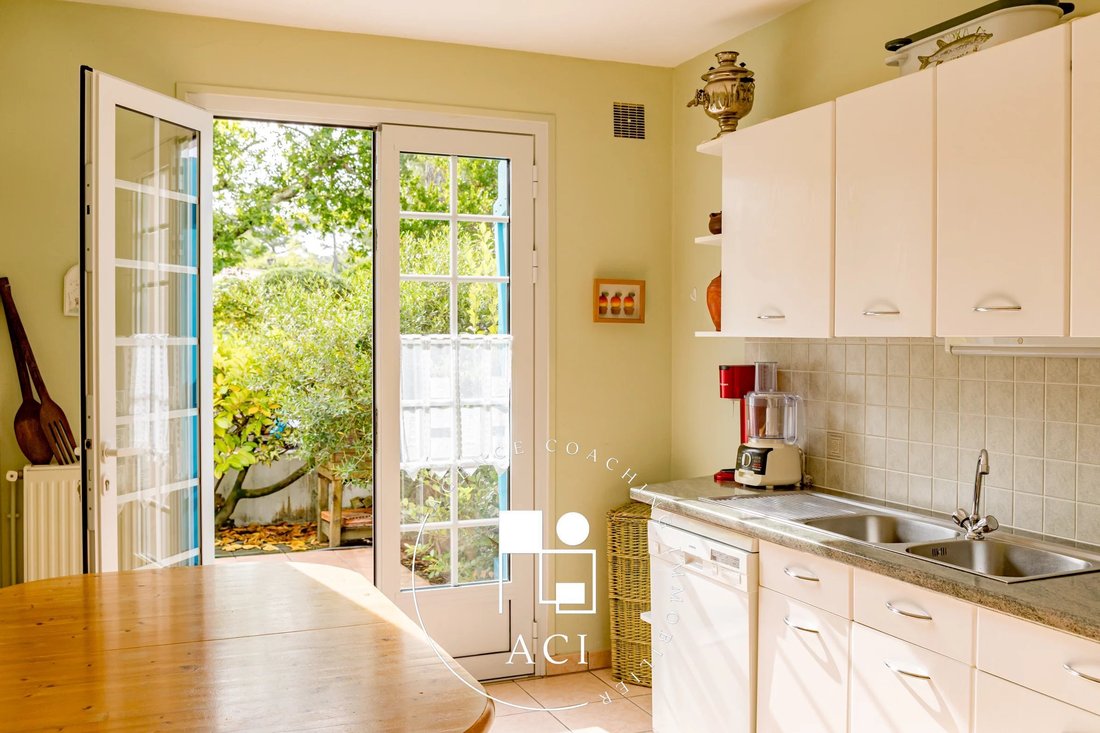 House in Aiguillon, Arcachon, France 2 - 18016333