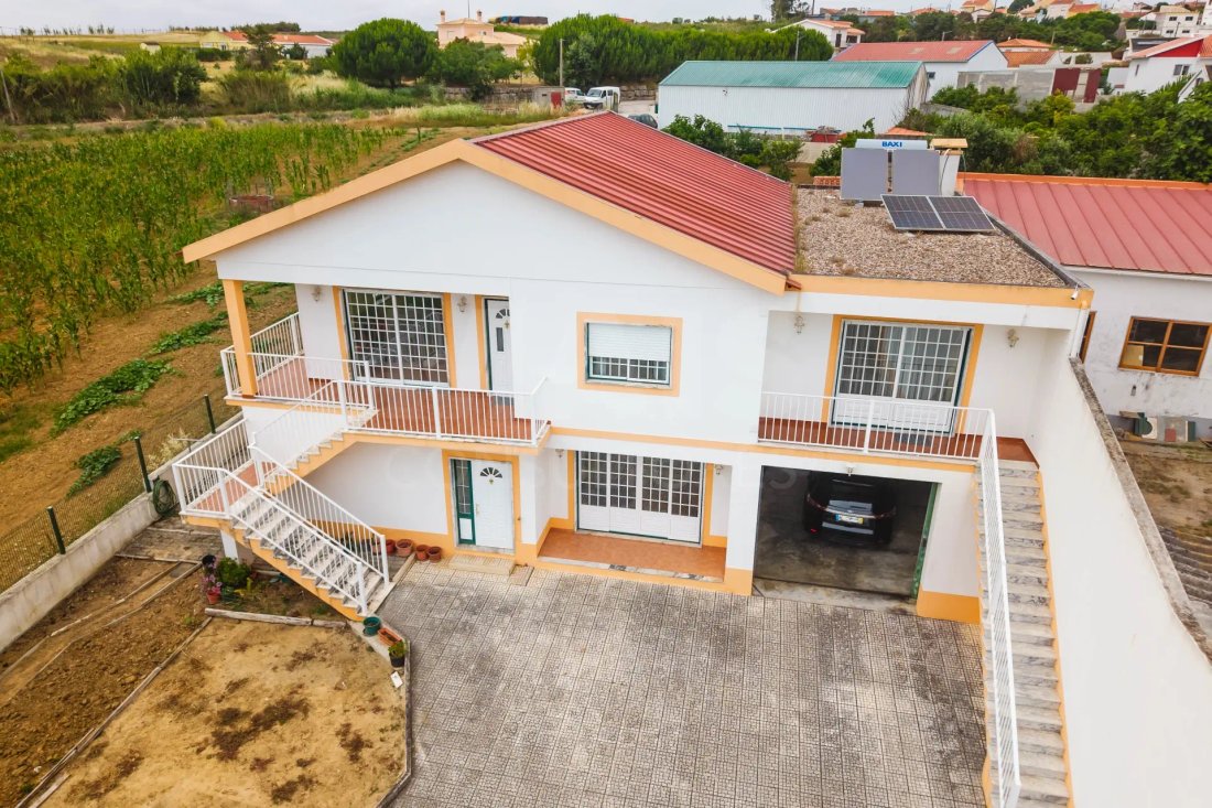 Villa in Miragaia, Lisbon, Portugal 2 - 18343081
