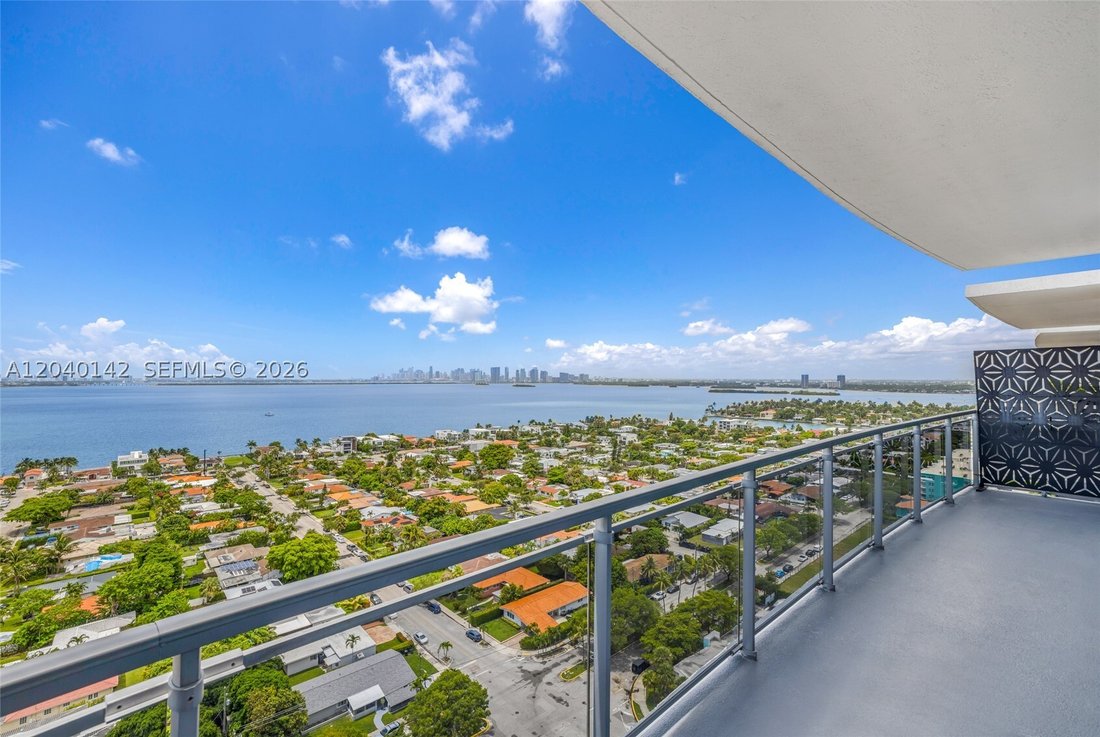 Condo in Miami Beach, Florida, United States 2 - 18342512