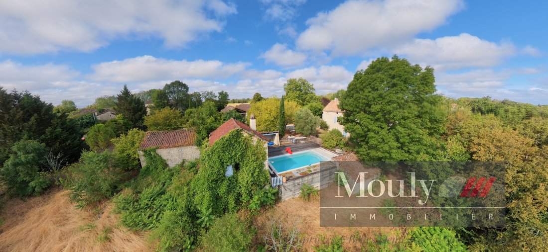 Estate in Trespoux-Rassiels, Occitania, France 1 - 18008951