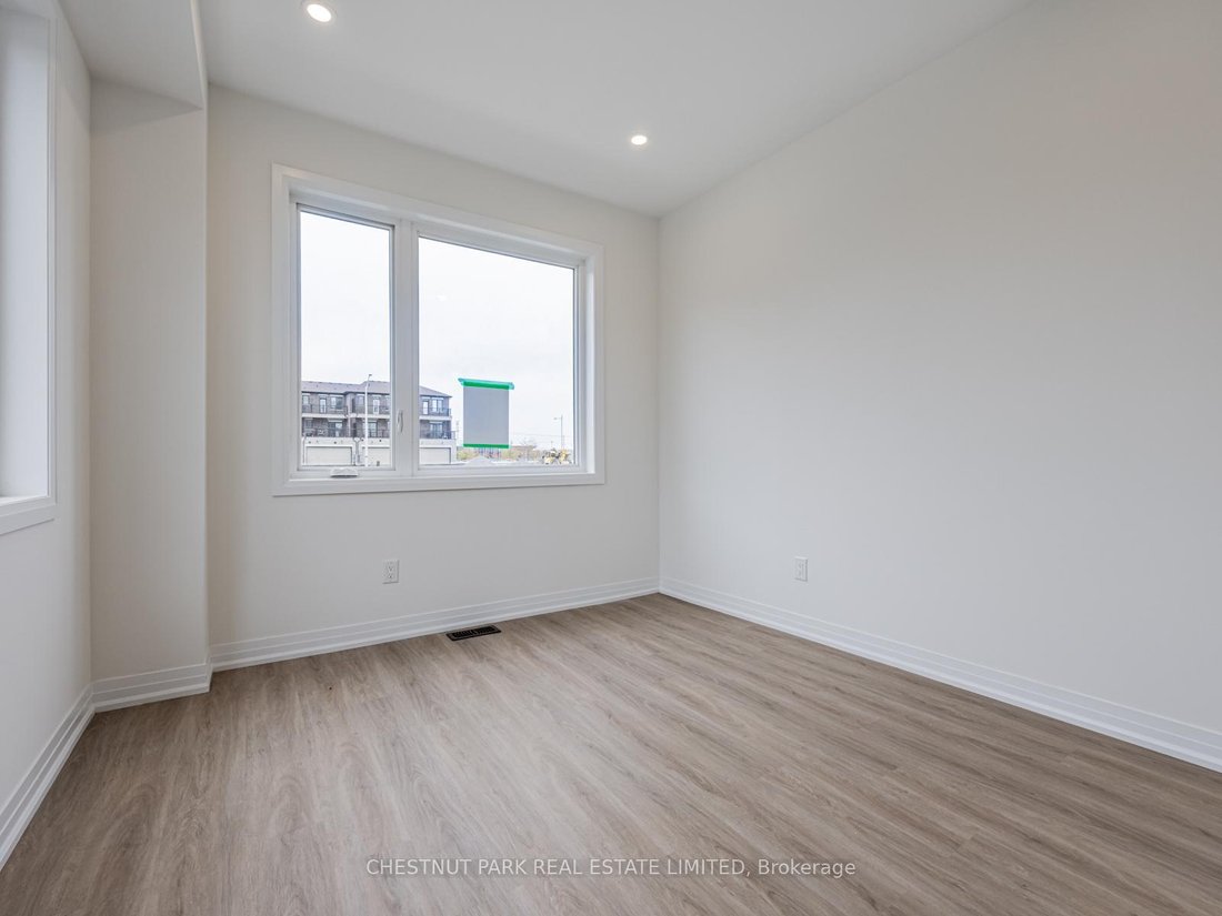Villa in Markham, Ontario, Canada 5 - 18346653
