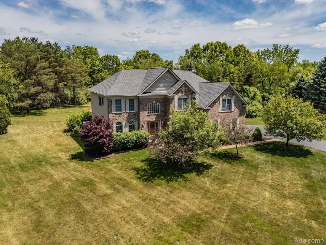 House in Highland Charter Township, Michigan, United States 1 - 18342886