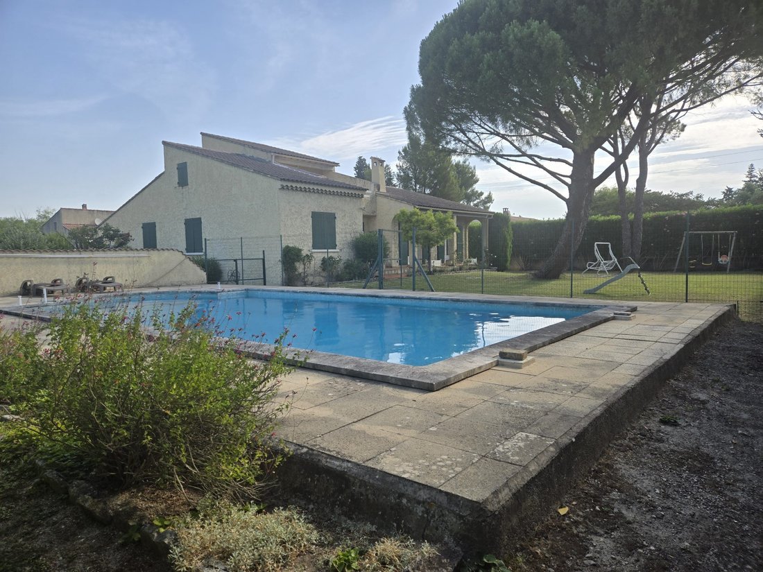 Villa in Ouest, Entraigues-sur-la-Sorgue, France 3 - 17840957