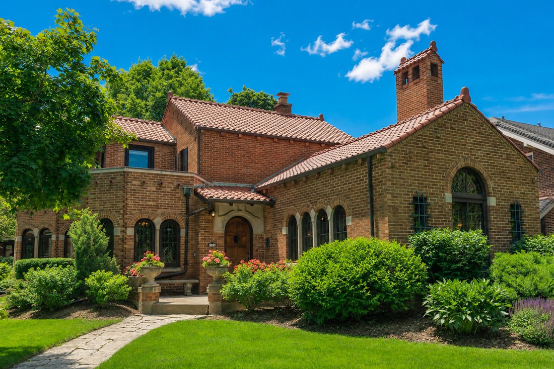 House in Wauwatosa, Wisconsin, United States 2 - 18349742