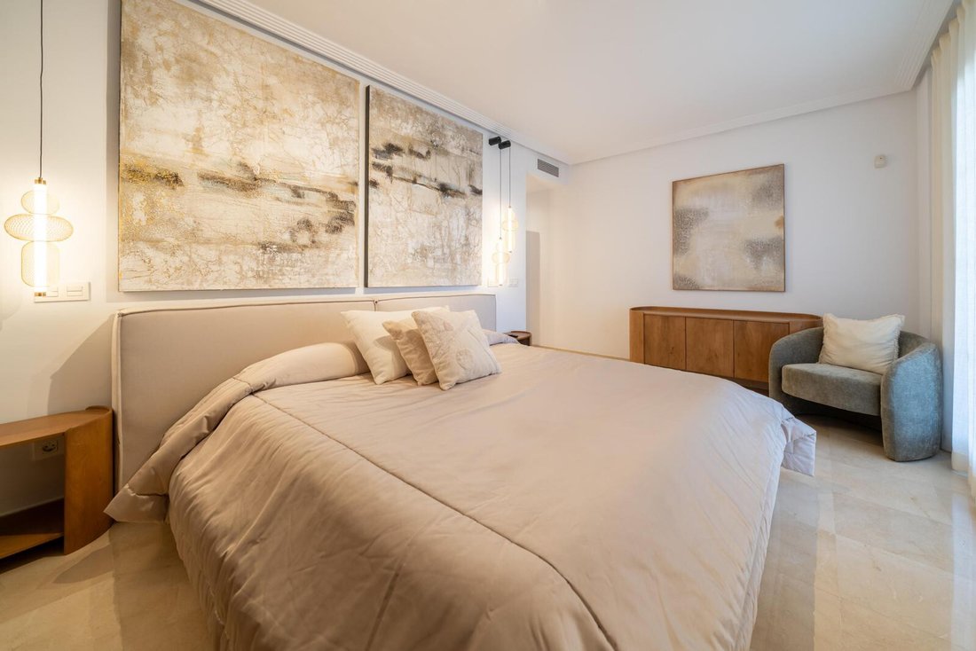 Apartment in La Quinta, Benahavis, Andalusia 2 - 18342424
