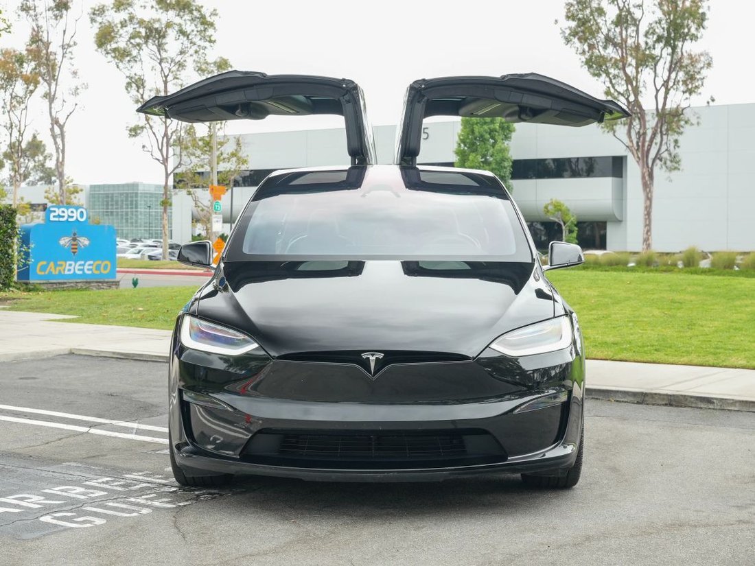 Suv in Costa Mesa, CA, United States 2 - 18190711