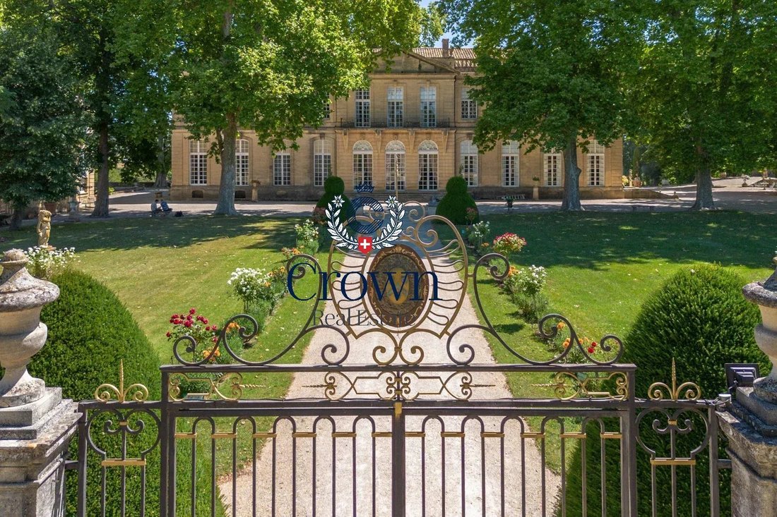 Castillo en Manosque, Provenza-Alpes-Costa Azul, Francia 1 - 18346724