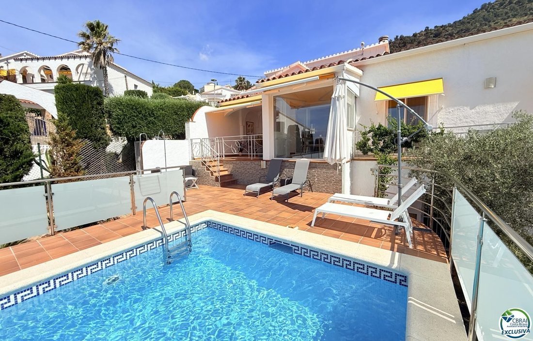Villa in Roses, Catalonia, Spain 1 - 18342421