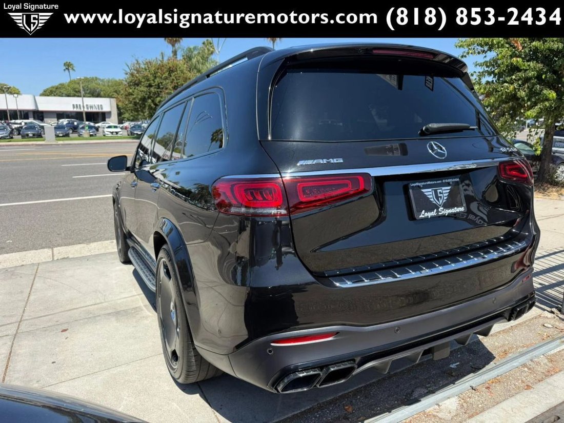 Suv in Van Nuys, CA, United States 5 - 18344726