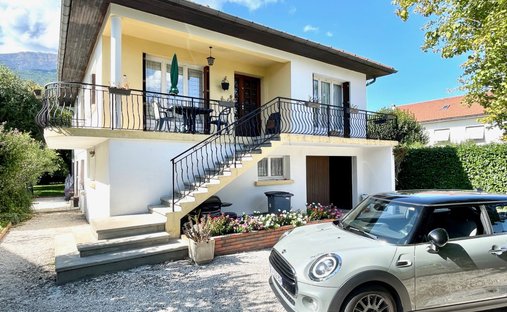 Villa en Le Coteau, Claix, Francia 1