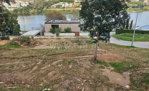 Land in Oliveira do Douro, Porto District, Portugal 1