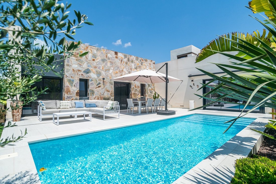 Villa in Algorfa, Valencian Community, Spain 1 - 18348347