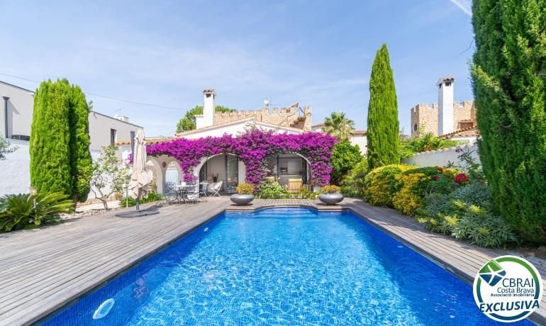 House in Empuriabrava, Catalonia, Spain 1 - 18342466