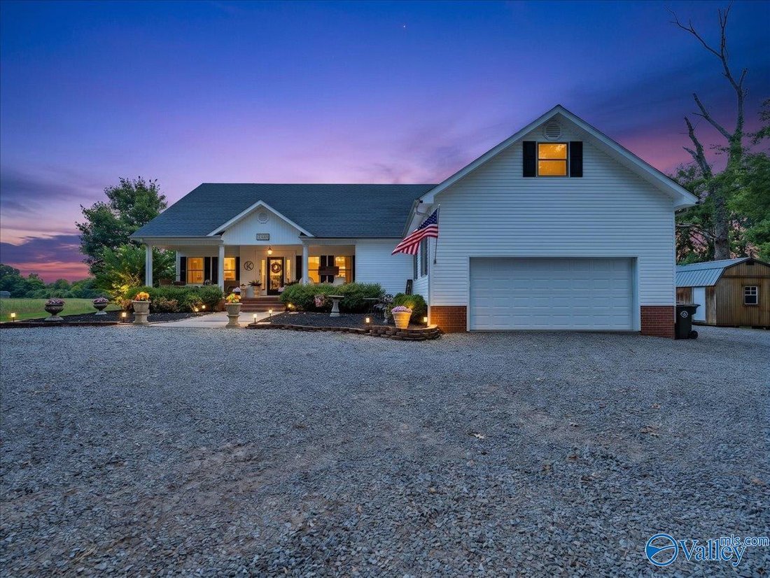 House in Hytop, Alabama, United States 1 - 18349302