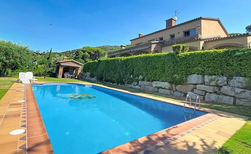 Villa in Cabrils, Catalonia, Spain 1