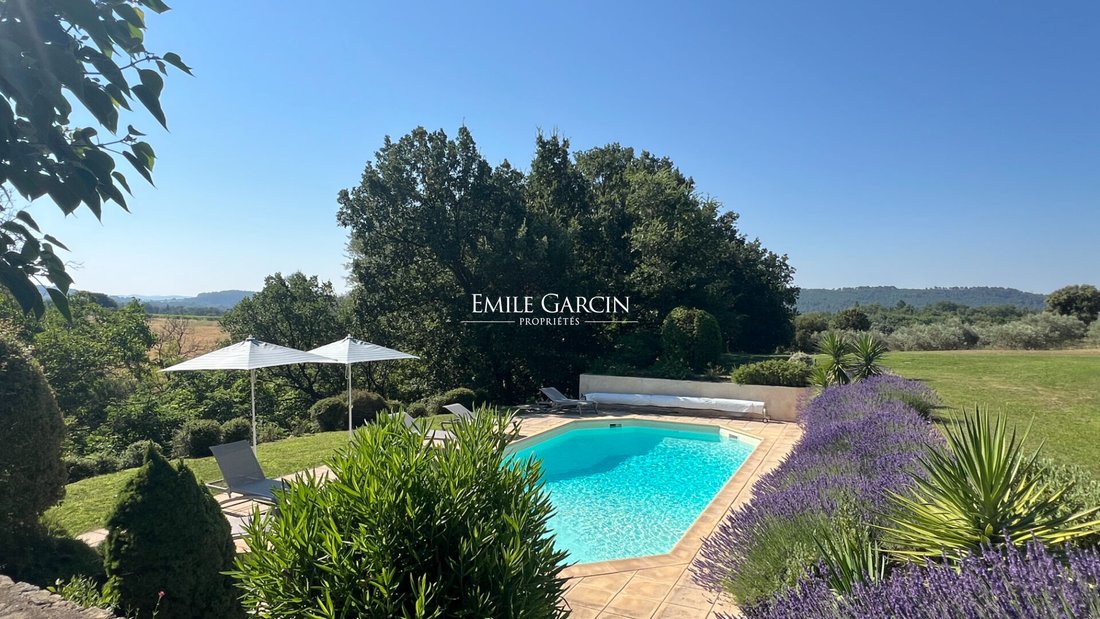 Villa in Cucuron, Provence-Alpes-Côte d'Azur, France 4 - 18344553