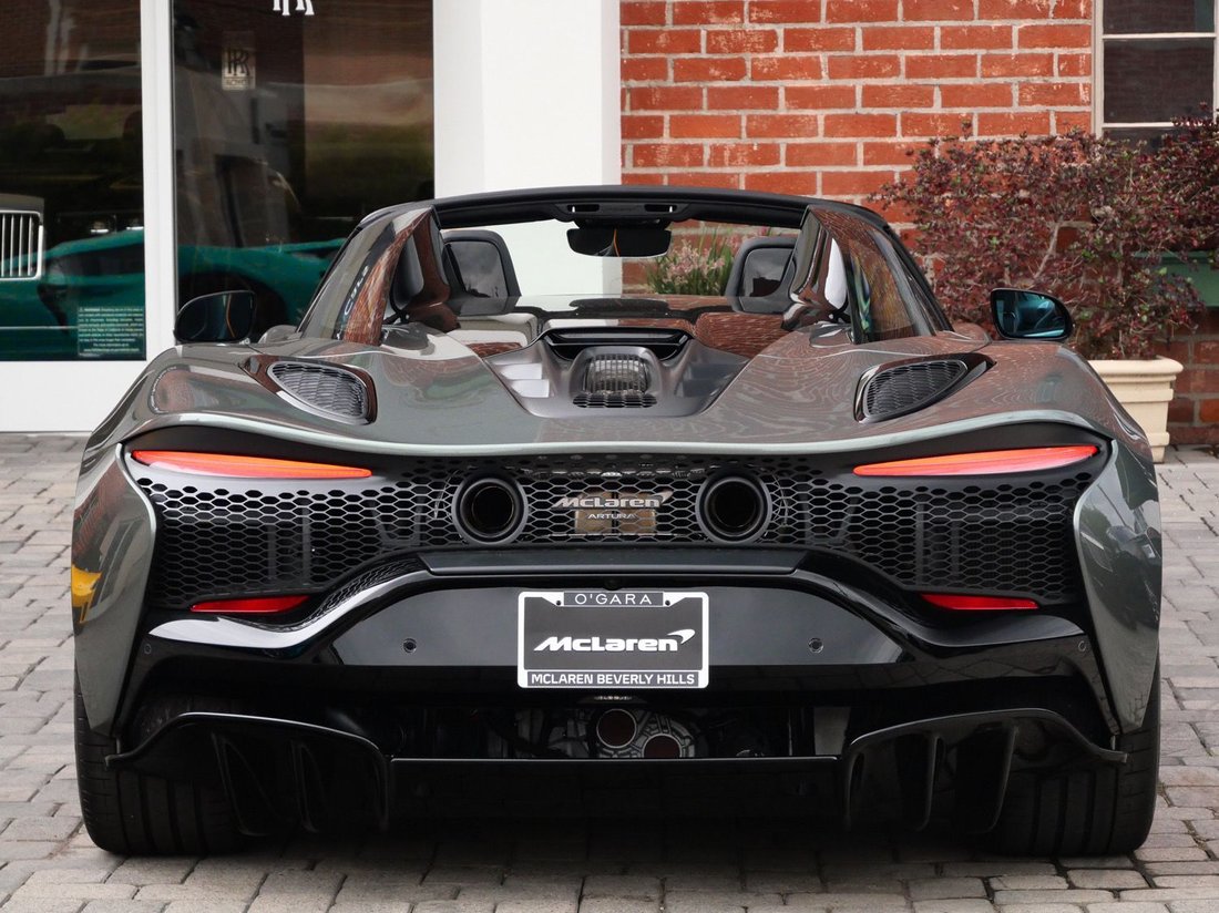 Cabriolet in Beverly Hills, CA, United States 5 - 18342822