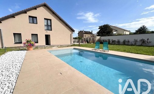 House in Neuves-Maisons, Grand Est, France 1