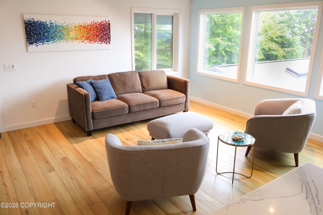 House in Sitka, Alaska, United States 5 - 18345414