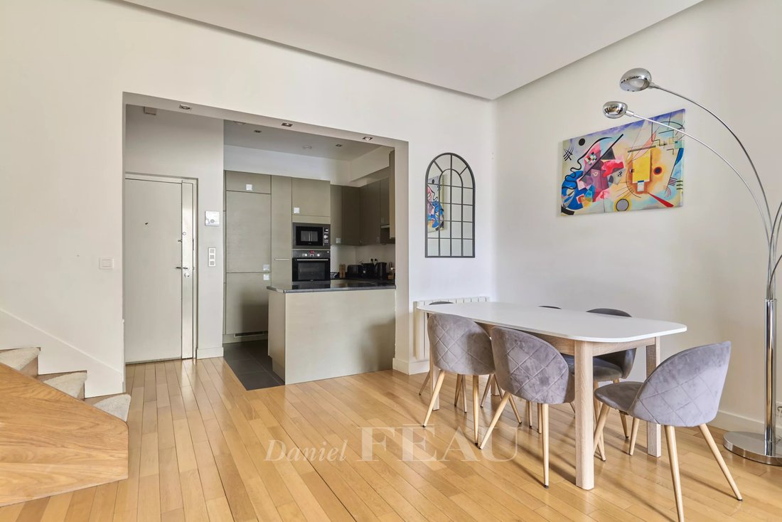 Apartment in Bois de Boulogne, Paris 16e Arrondissement, Paris 2 - 18343111