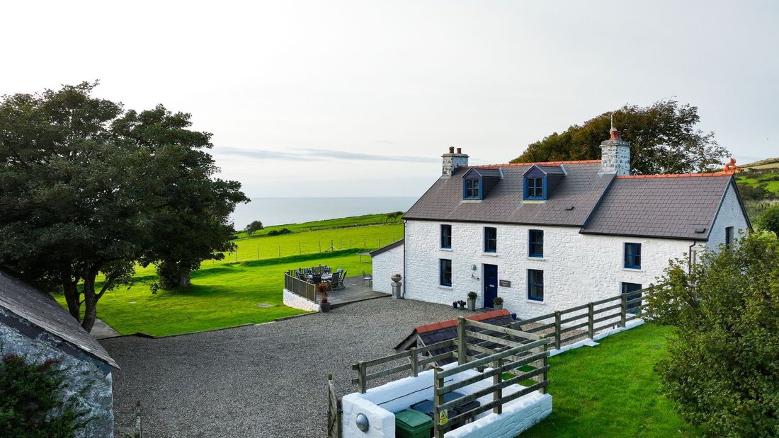 House in Blaencelyn, Wales 2 - 18342865