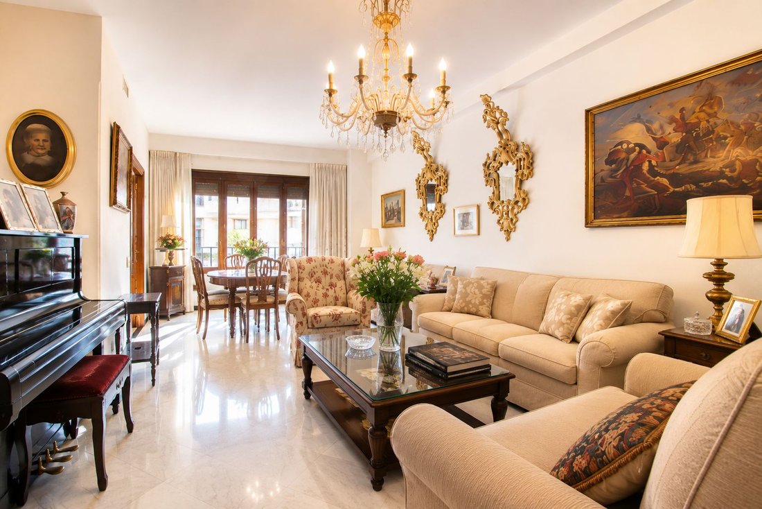 Apartment in Distrito Centro, Cordoba, Spain 1 - 18018354