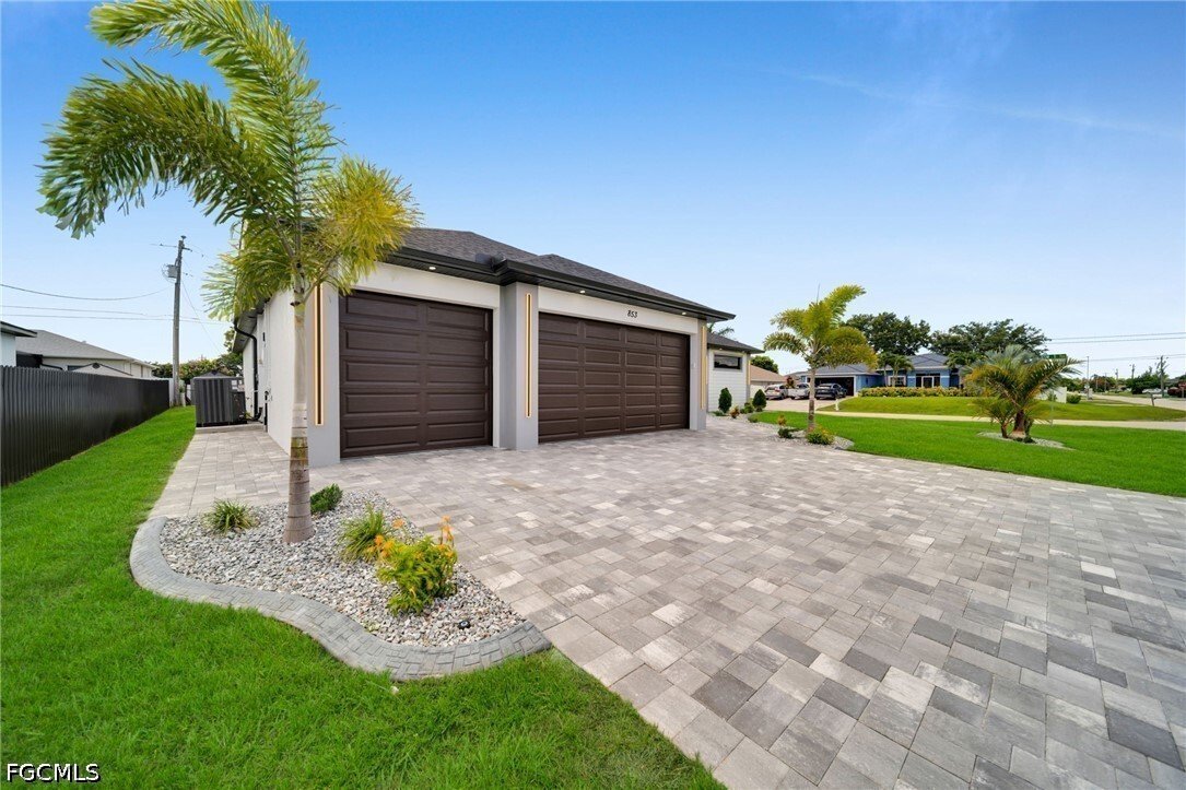 House in Cape Coral, Florida, United States 2 - 18345308