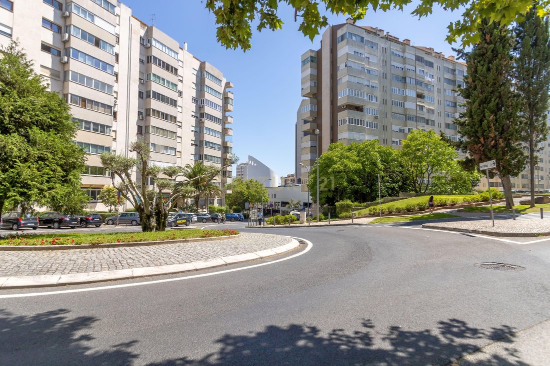 Apartment in Alges, Lisbon, Portugal 2 - 18344440